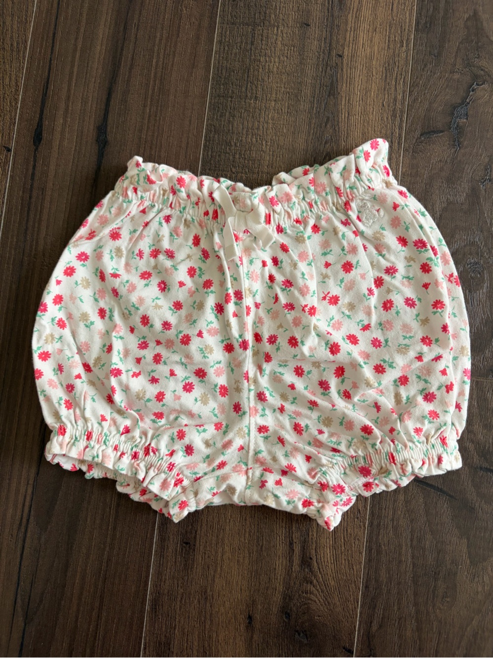 GAP Cream Shorts with Pink Floral Print